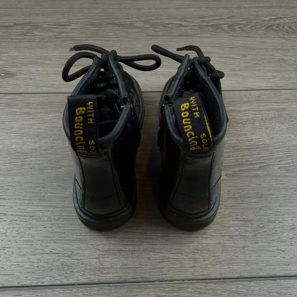 Dr. Martens Kids 1460 J Patent Leather Lace Up Boots Black Size 11 US